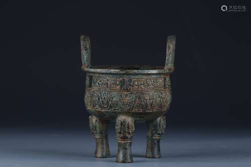 A Chinese Bronze Ware 3-Leg Ornament