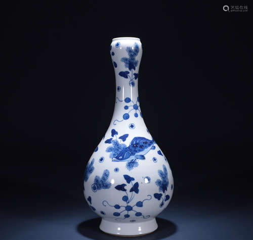 Qing dynasty blue and white bottle