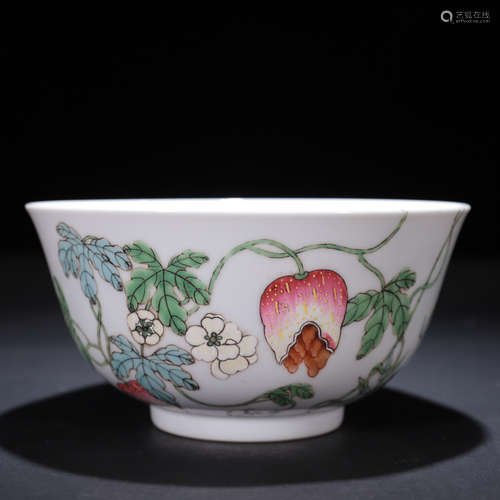 Qing dynasty famille-rose bowl