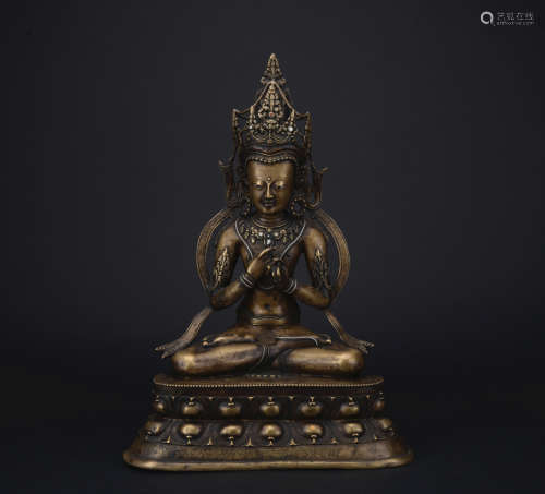 Qing dynasty gilt bronze statue of the Akshobhya Buddha