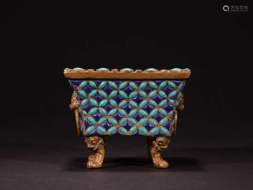 Qing dynasty gilt bronze incense burner