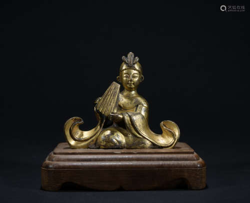 Qing dynasty gilt bronze figure ornament