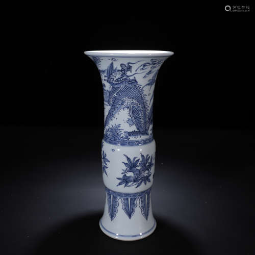 Qing dynasty blue and white flower goblet