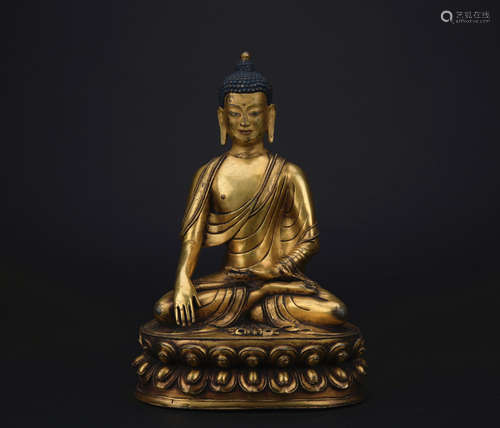 Qing dynasty gilt bronze statue of shakyamuni