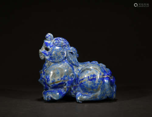 Qing dynasty lapis lazuli lion ornament