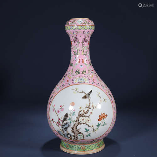 Qing dynasty famille-rose bottle