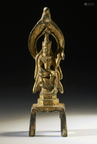 Arte Cinese A gilt bronze figure of GuanyinChi…