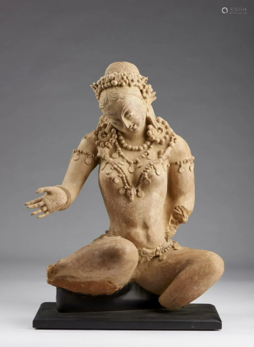 Arte Indiana A large terracotta figure of