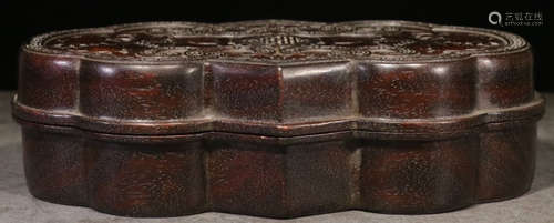 A ZITAN WOOD BOX CARVED WITH AUSPICIOUS PATTERN