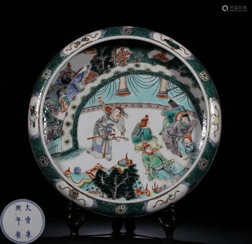 A FIVE COLOR GLAZE PLATE PAINTED WITH STORY PATTERN