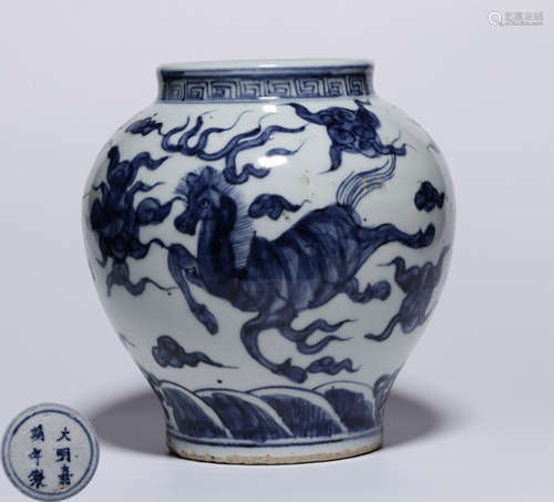 A BLUE&WHITE GLAZE JAR WITH HORSE PATTERN