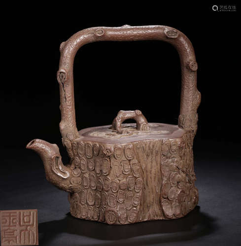 A ZISHA TEA POT NATURE SHAPED