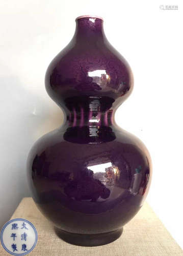 A PURPLE GLAZE GOURD VASE