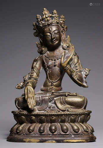 A COPPER TARA BUDDHA STATUE