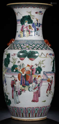 A FAMILLE ROSE GLAZE VASE WITH STORY PATTERN