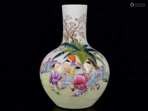 A Chinese Porcelain Famille Rose Bottle Vase Of Story Painting