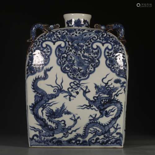 A Chinese Porcelain Blue And White Oblate Vase With Dragon&Phoenix Pattern