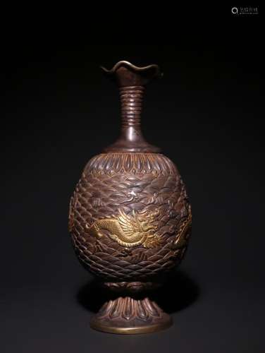 A Chinese Gilt Silver Vase Of Fish&Dragon Pattern