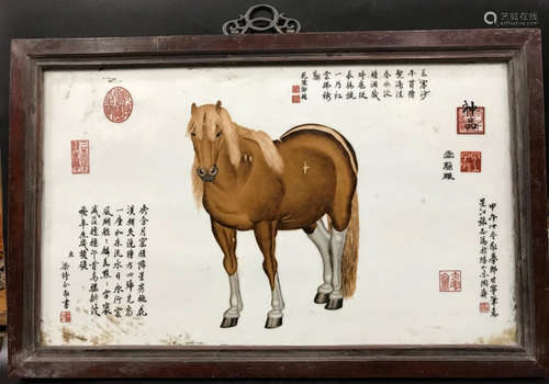 A HORSE PATTERN PORCELAIN BOARD