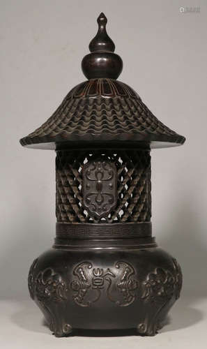 A ZITAN WOOD CENSER HOLLOW CARVED