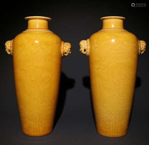 PAIR OF YELLOW GLAZE VASE WITH DRAGON PATTERN