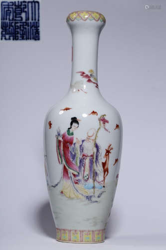 A FAMILLE ROSE GLAZE VASE WITH STORY PATTERN