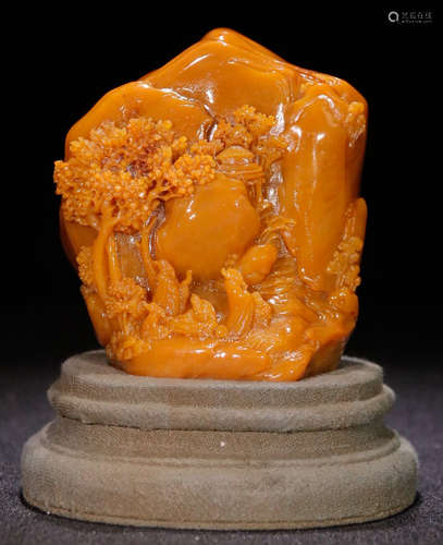 A TIANHUANG STONE SEAL CARVED WITH STORY