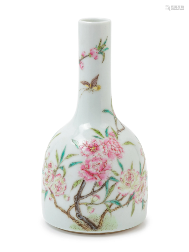 A Chinese Famille Rose Porcelain ‘Floral’