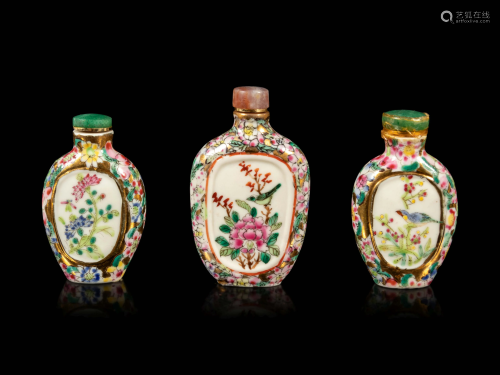 Three Chinese Famille Rose 'Millefleur' Porcelain Snuff