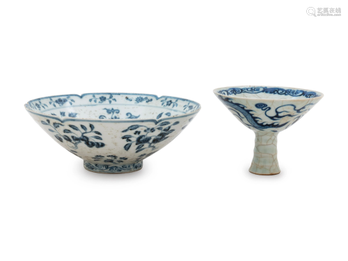 Two Chinese Blue and White Porcelain Articles