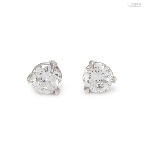 DIAMOND STUD EARRINGS