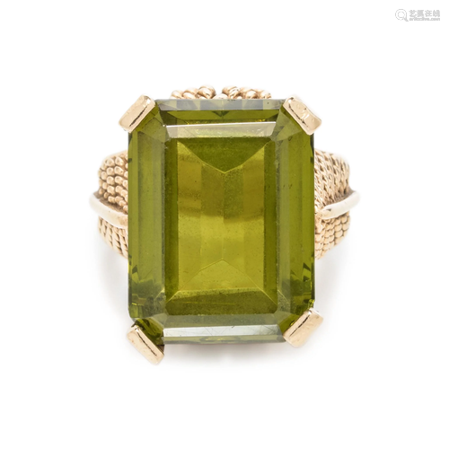 GREEN SYNTHETIC SPINEL RING