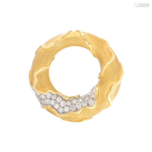 YELLOW GOLD AND DIAMOND CIRCLE BROOCH