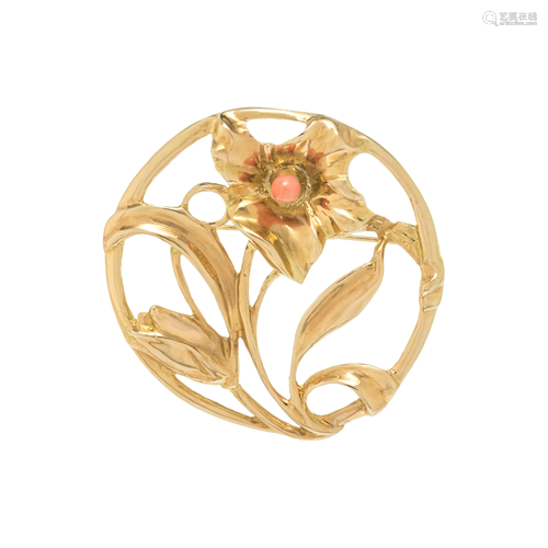 YELLOW GOLD AND CORAL BROOCH