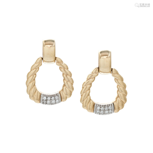 YELLOW GOLD AND DIAMOND EARRINGS