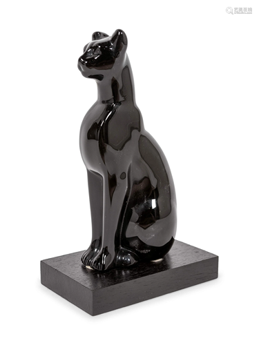 A Baccarat Black Cat Figure Height 6 3/4 inches.