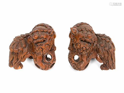 A Pair of Carved Wood Guardian Lions Height 6 x wi…