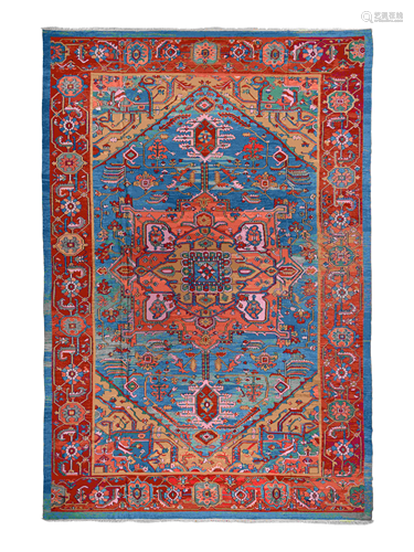 A Serapi Design Flatweave Wool Rug