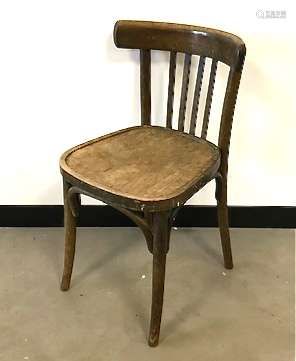 A vintage café chair by Thonet