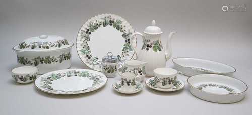 Royal Worcester 'Lavinia' tea, coffee and dinner service 20th century comprising coffee pot and