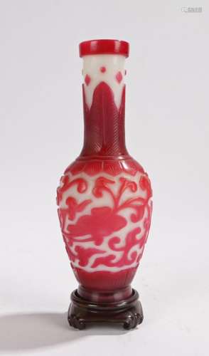Chinese Peking glass vase, of small proportions with scrolling leaf design, with a seven