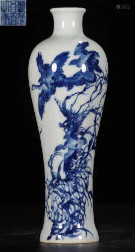 A BLUE&WHITE GLAZE FLOWER PATTERN MEI VASE