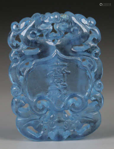 AN AQUAMARINE CARVED DRAGON PATTERN TABLET