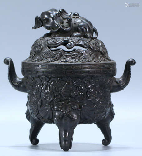 A COPPER CAST BAT PATTERN CENSER