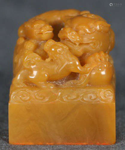 A TIANHUANG STONE CARVED BEAST PATTERN SEAL