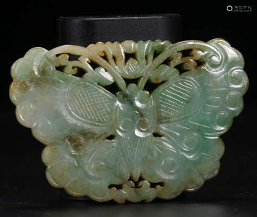 A JADEITE CARVED BUTTERFLY PATTERN TABLET