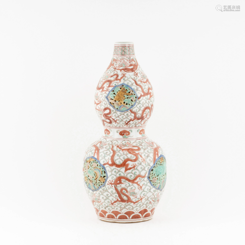 MING RED DRAGONS DOUBLE GOURD VASE
