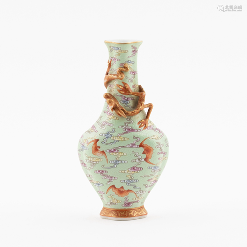 QING DRAGON AND BATS VASE