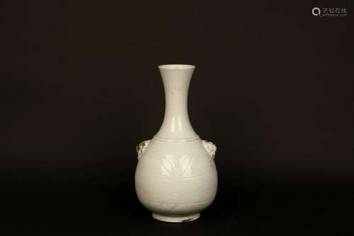 a chinese white glazed porcelain vase