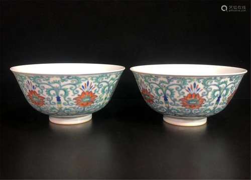 A pair of colorful flower bowls in Xianfeng in the Qing Dynasty